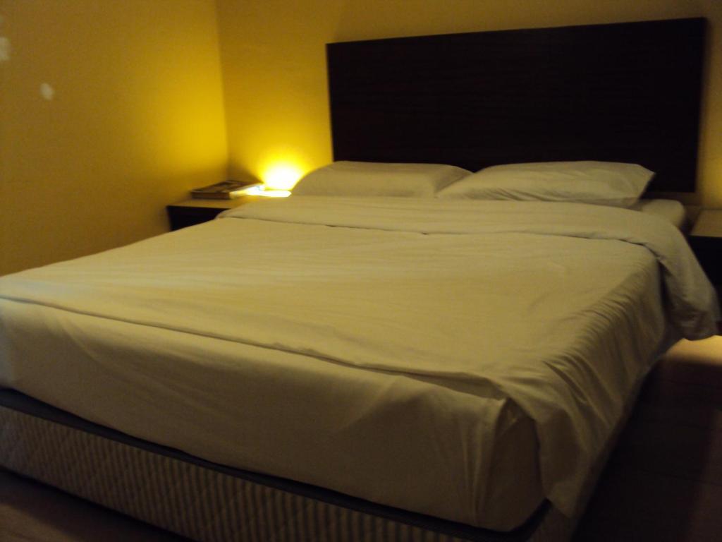 Golden Bay Hotel Malacca Zimmer foto